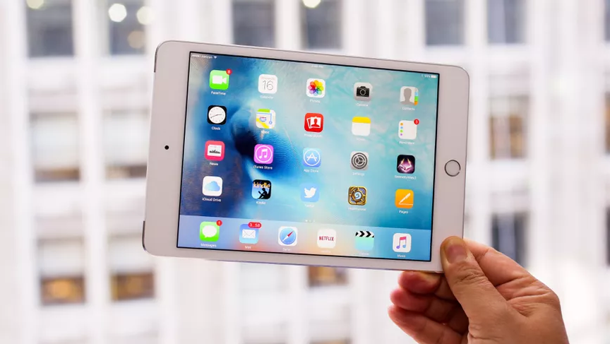 A case that could belong to the new iPad mini 4 appears