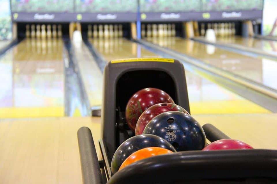 How to Throw a Fabulous Bowling Party