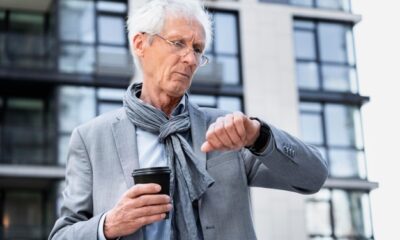 How LutiBand Smartwatch is a Game Changer For Seniors?