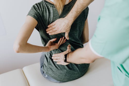 5 Reasons Why You Should Call A Chronic Pain Chiropractor