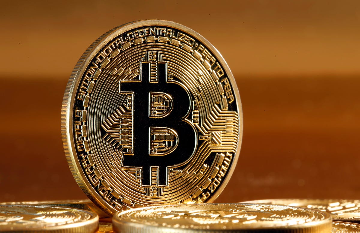 BITCOIN TO HIT $1,00,000 BY 1ST QUARTER 2022.8 METAVERSE PROJECTS THAT COULD MAKE YOU RICH
