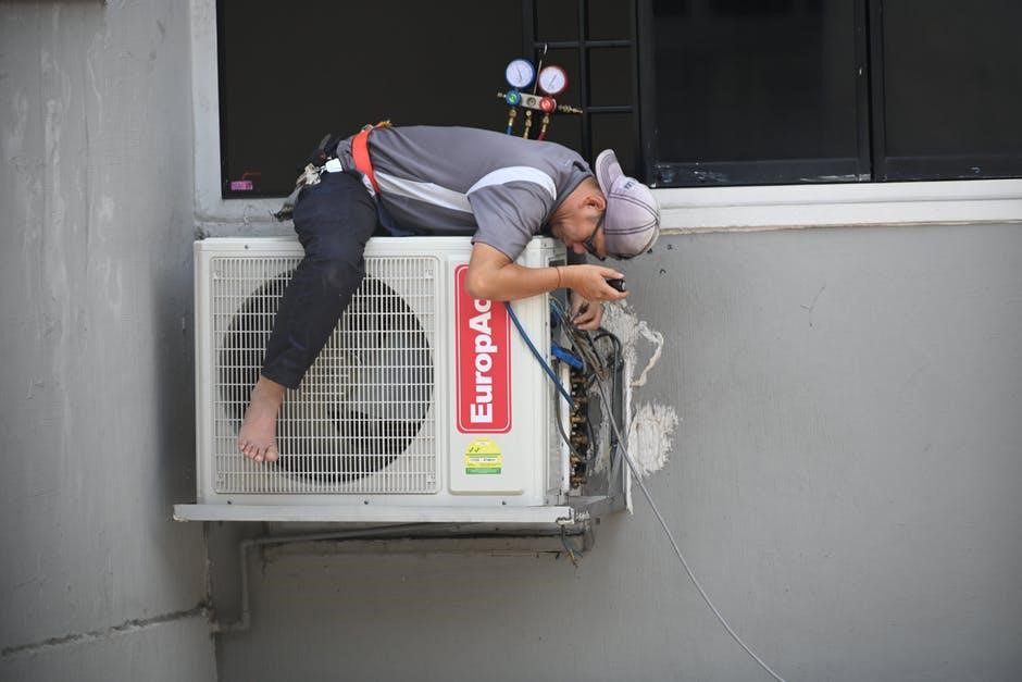 3 Simple Steps to Take If You're Having HVAC Issues