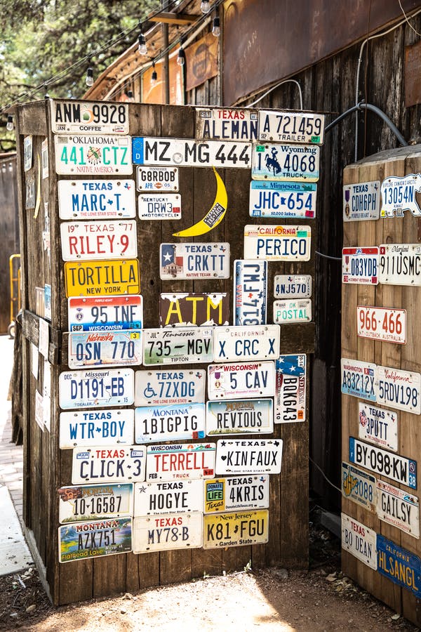 How to choose the perfect custom Texas license plates for you