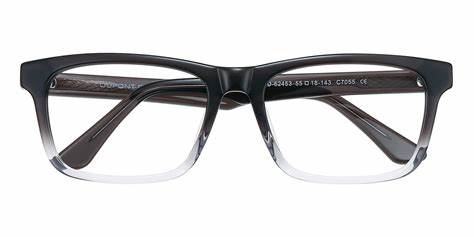 Black Crystal Glasses Give You a Touch of Elegance