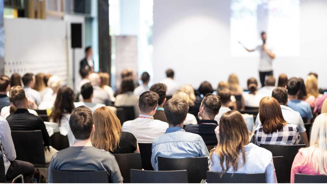 4 Key Features to Look for in a Conference Venue