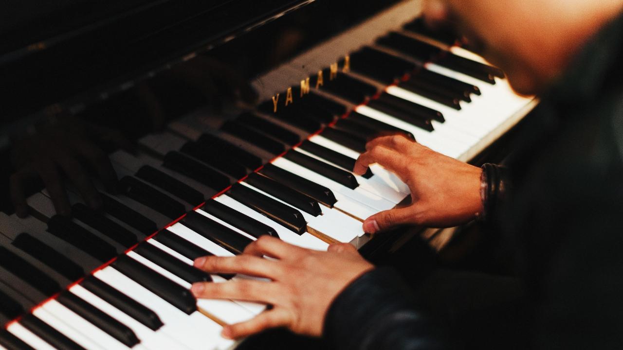 A Beginner's Guide to Playing Piano