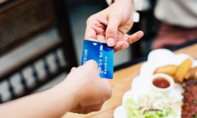 Credit Card vs Debit: What Are the Differences?