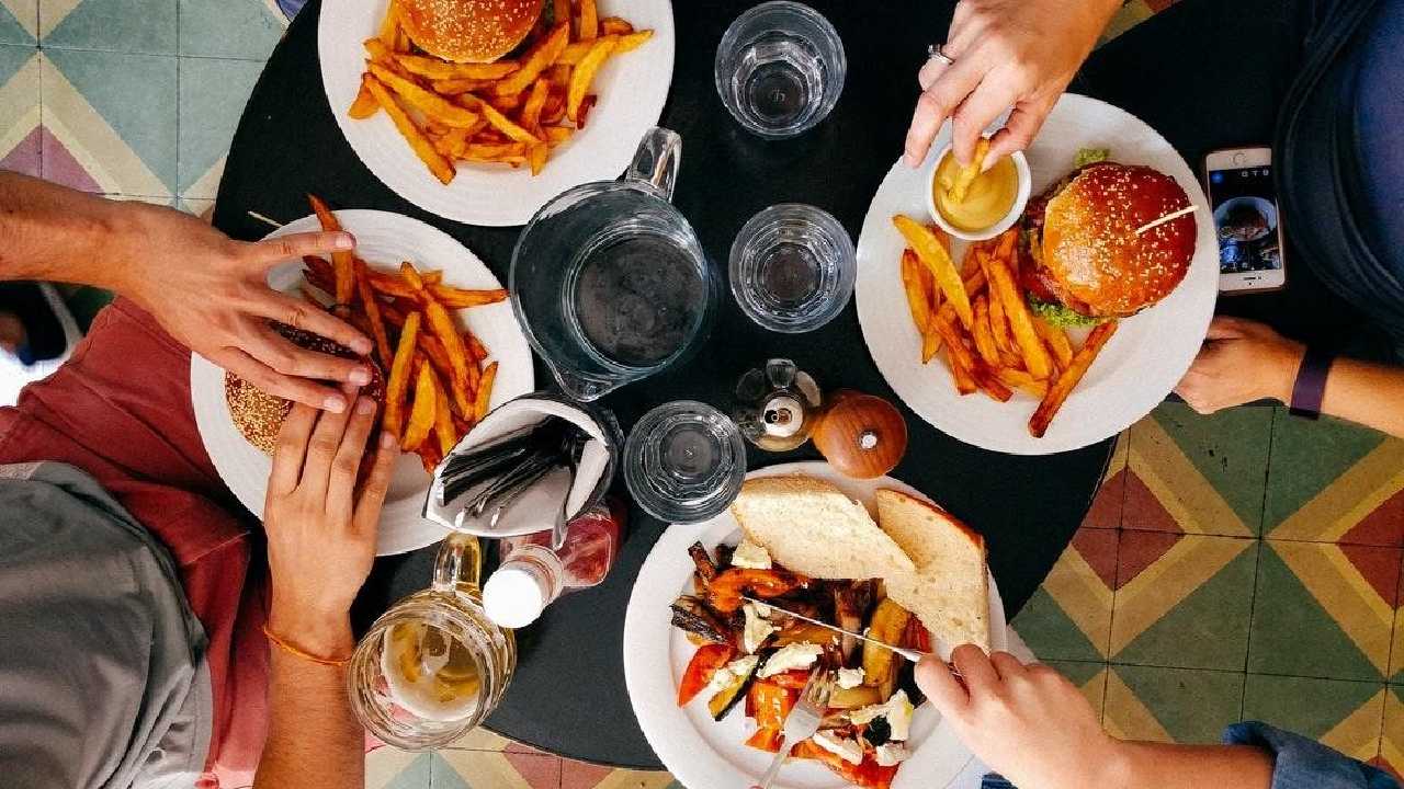 Debunking the Most Common Restaurant Myths That Exist Today