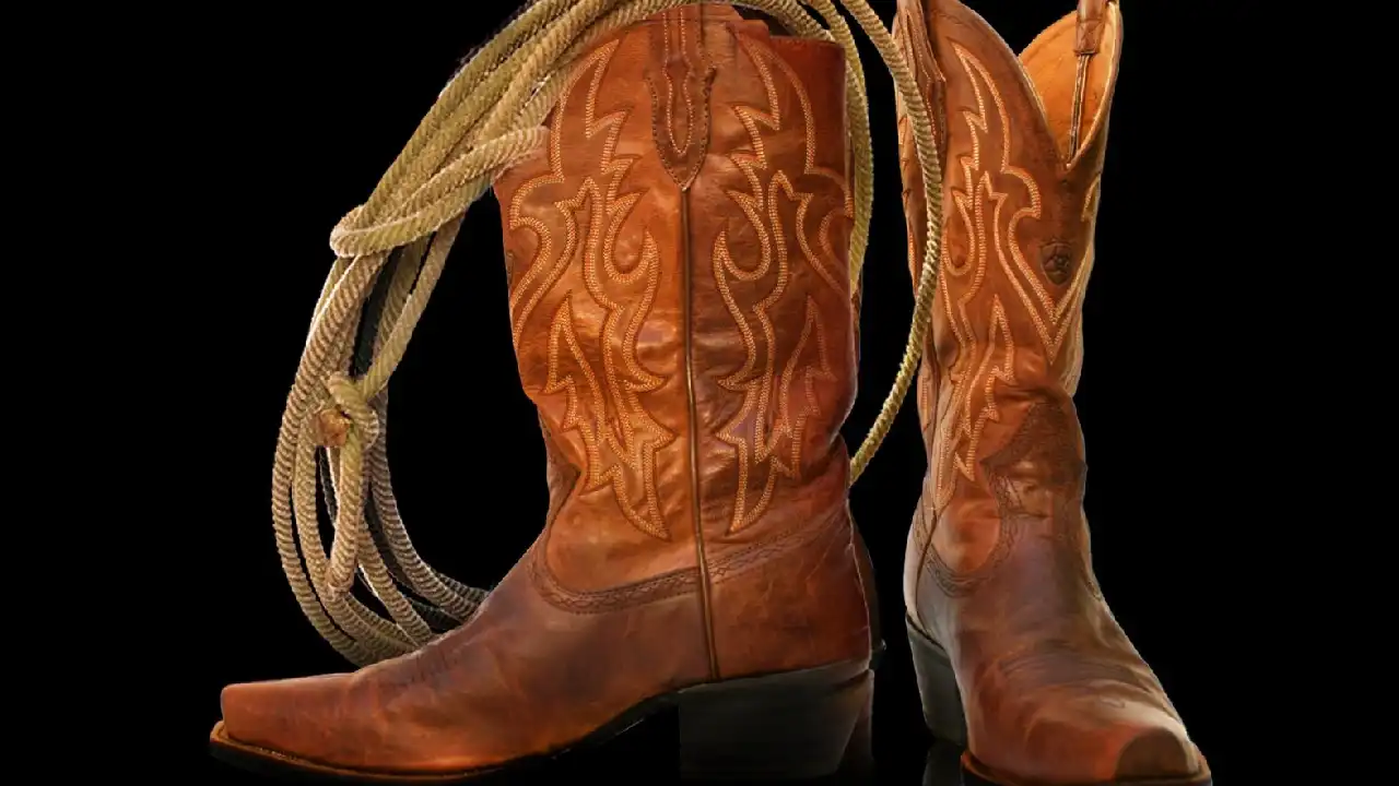 4 Reasons You Need Cowboy Boots in Your Wardrobe