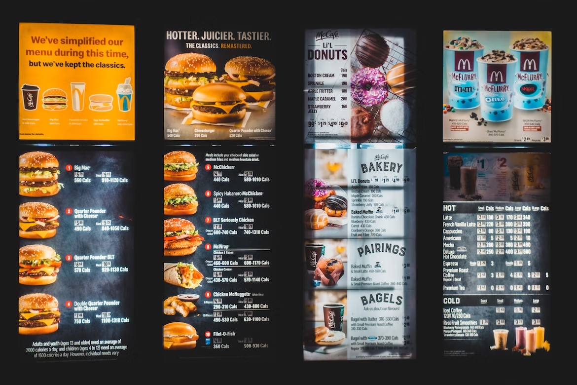 8 Compelling Reasons Your Restaurant Needs a Digital Menu Board