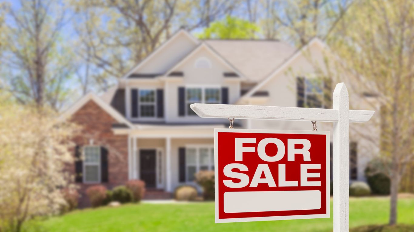 Selling Privately vs. Hiring An Agent: How To Sell Your Property In 2023