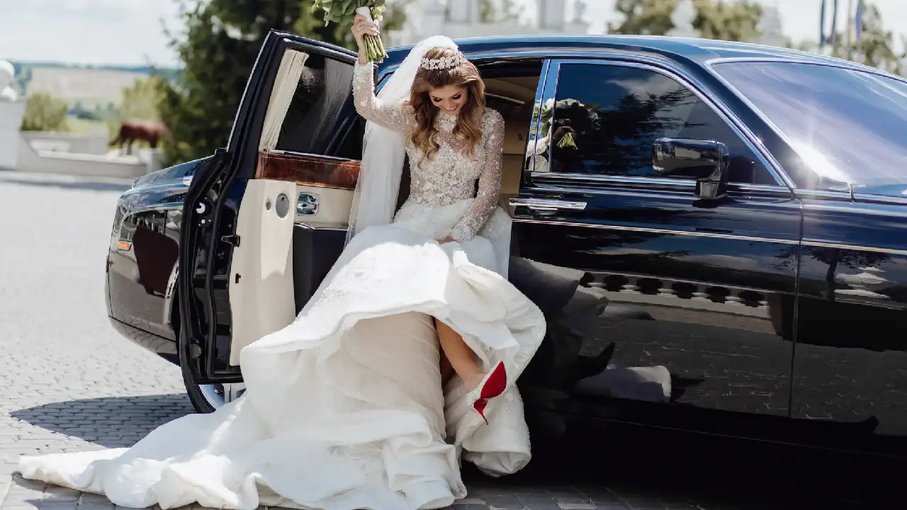 How To Hire A Wedding Car On Your Big Day