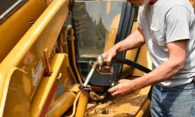 The Benefits And Risks Of Heavy Equipment Rentals