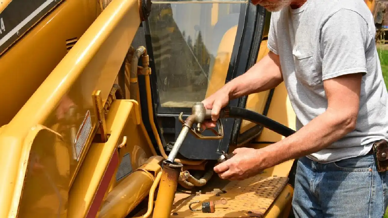 The Benefits And Risks Of Heavy Equipment Rentals