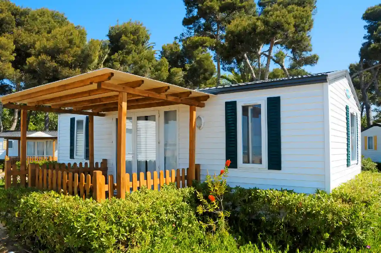 5 Advantages and Disadvantages of Buying Manufactured Homes