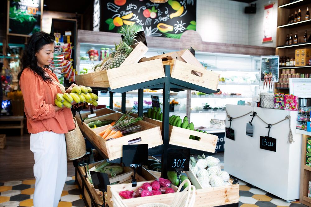 How Does a Grocery Store Work? Unveiling the Secrets Behind the Grocery Store Business