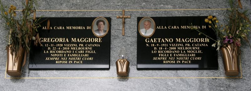 Why Memorial Plaques Are the Perfect Memorialization Solution