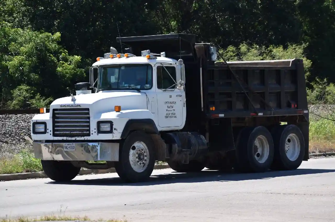 The Key Steps to Starting a Dump Truck Business
