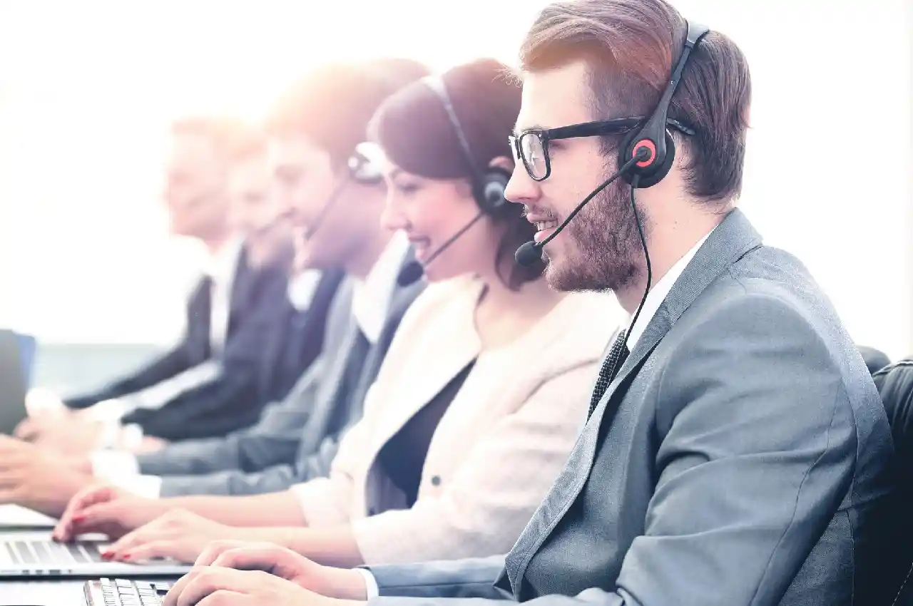 3 Signs Your Business Needs Outbound Call Center Services