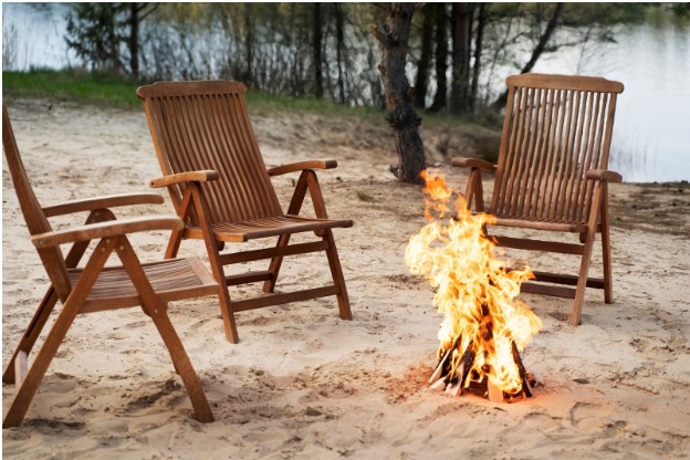 Trendy Ideas to Set Up Your Patio Around a Propane Fire Pit
