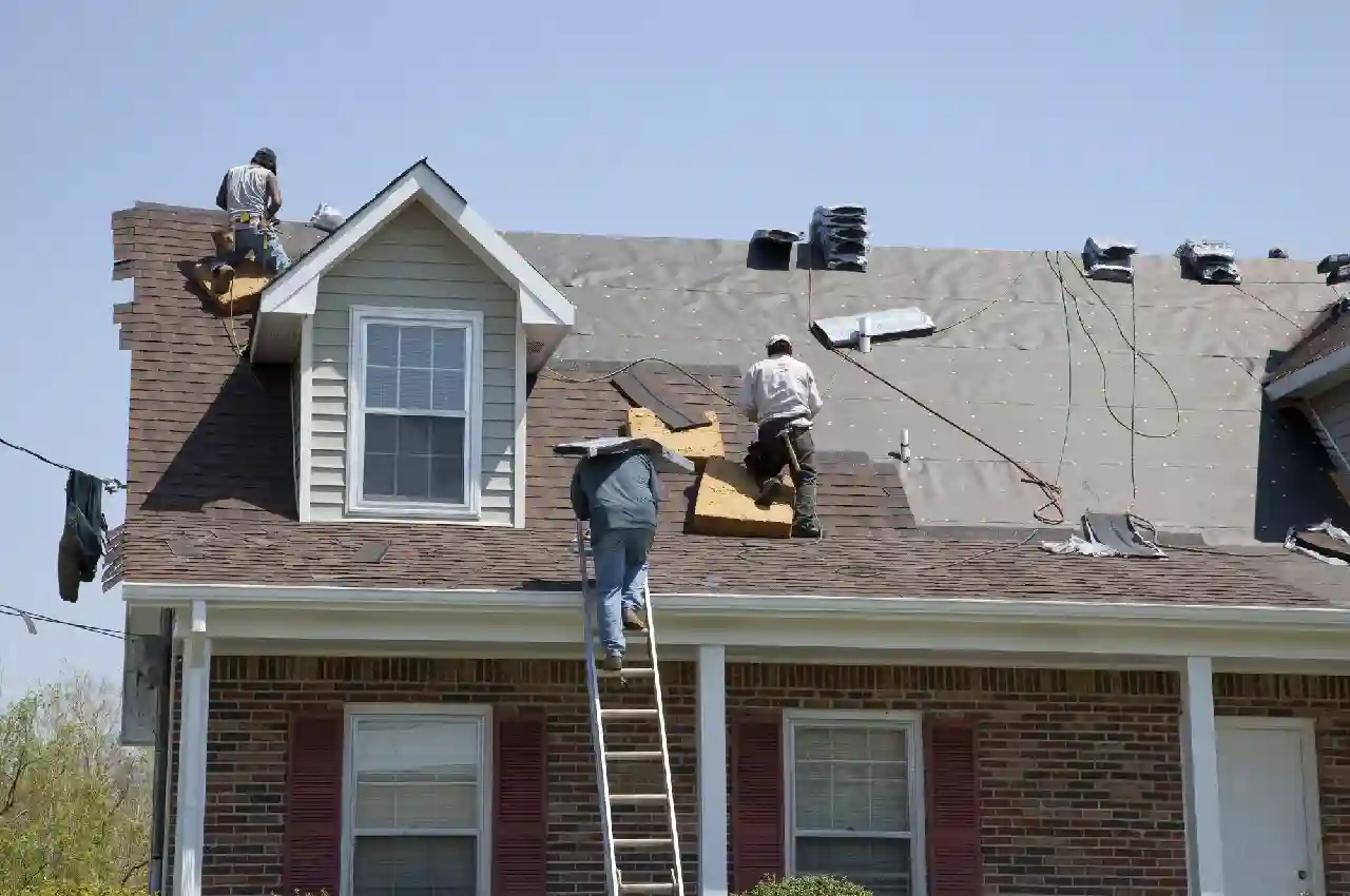 Home Maintenance Up Top: How Often Should a Roof Be Replaced?