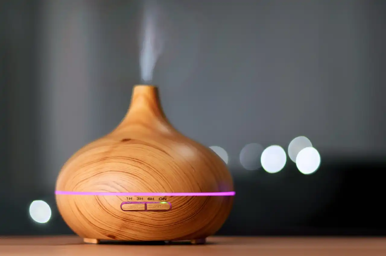 The Benefits of Using a Scent Diffuser Machine in Your Home