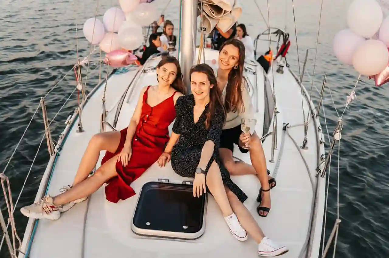 Inside Look: How to Plan the Perfect Luxury Yacht Party