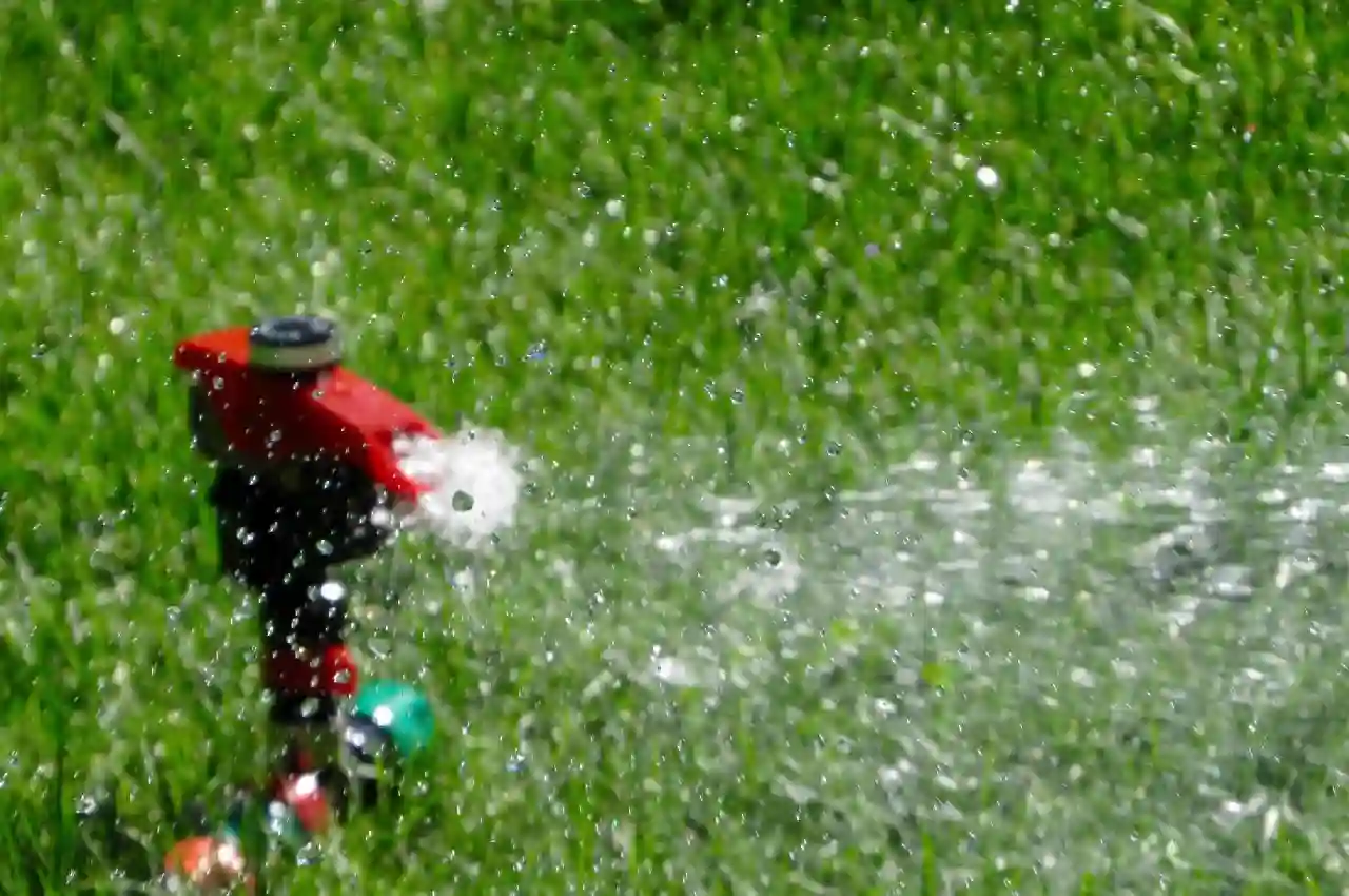 How Lawn Sprinkle Water Systems Can Save You Money on Water Bills