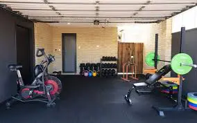 Building the Ultimate Home Gym: Combining Cardio and Strength with Treadmills, Squat Racks, and Benches