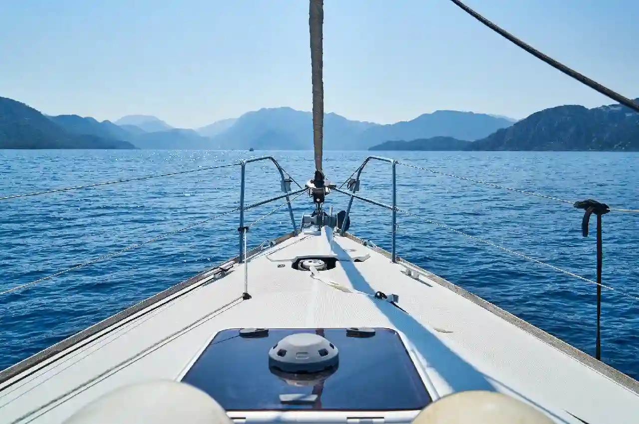 How to Choose the Right Boat for Your Sailing Trip