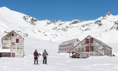 Unplug and Reconnect: Why Alaska Is the Perfect Romantic Getaway