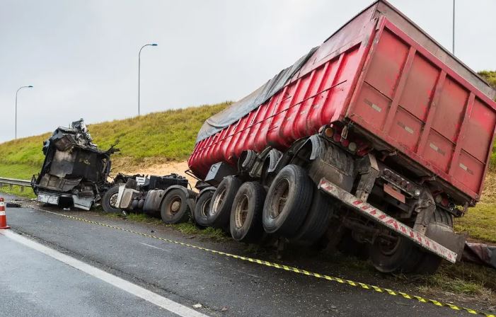 How Can a Charlotte Truck Accident Lawyer Help You Navigate Your Case?