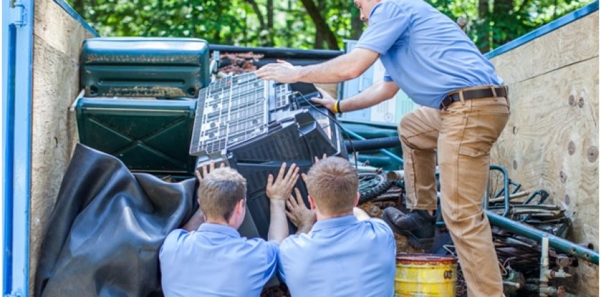 The Benefits of Scheduling Regular Waste Removal Services