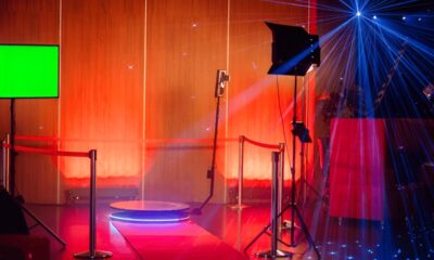 Photo Booth Trends 2025: The Rise of Custom Enclosed Photo Booths