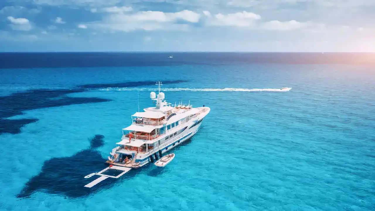 Small Yacht: Perfect for Intimate Voyages and Weekend Getaways