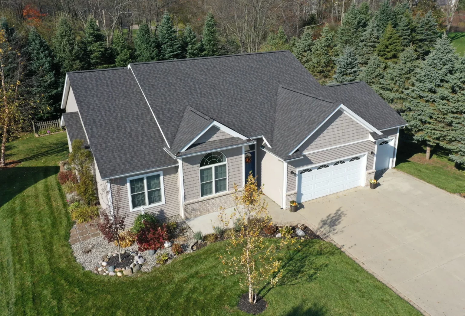 Weatherproofing Your Home: Why Roofing and Siding Work Best Together